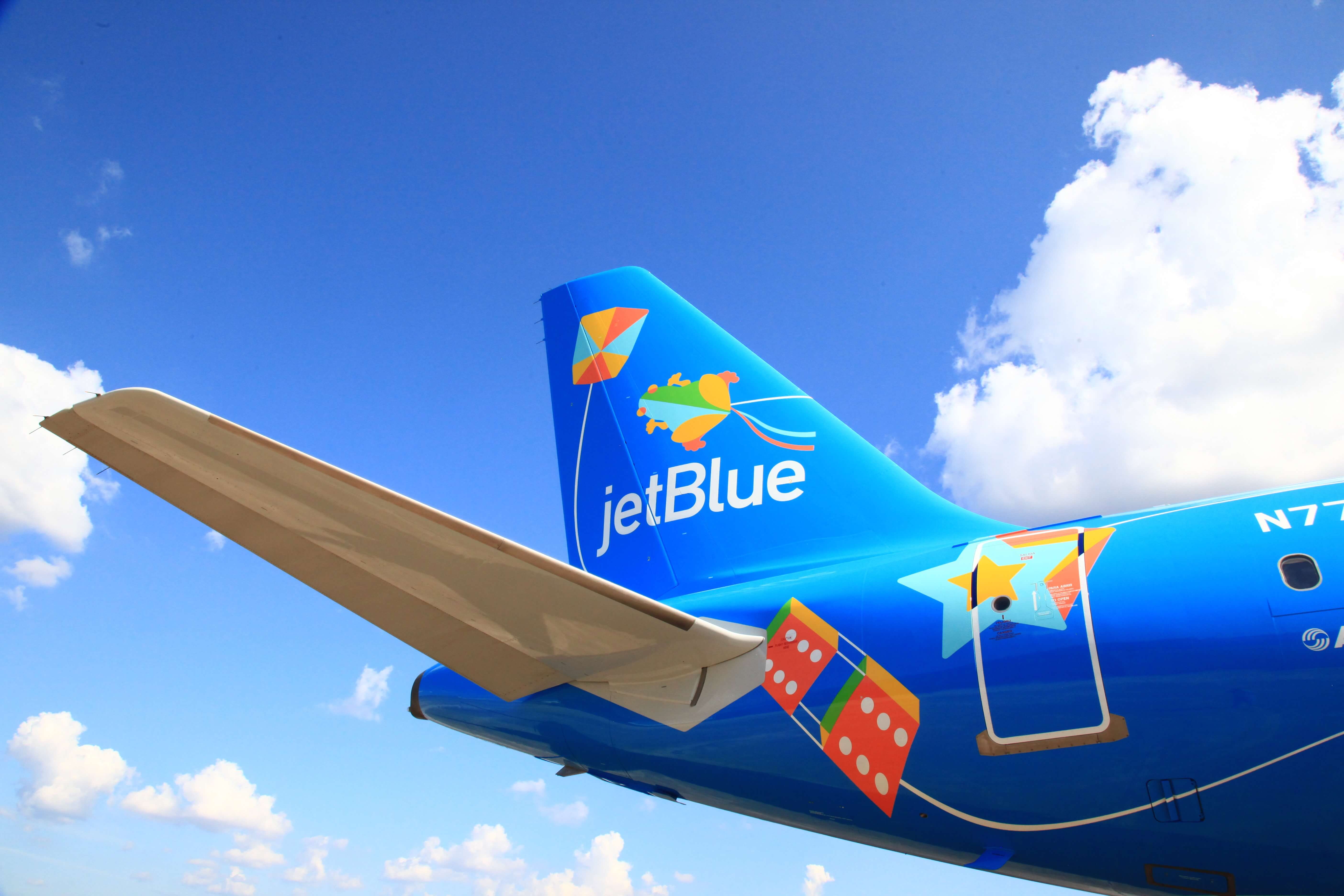 RAREJetblue Official Holiday Ornament www.muniatalaya.gob.pe